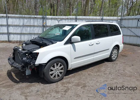 2014 Chrysler Town & Country Touring from USA, damaged, VIN 2C4RC1BGXER207409